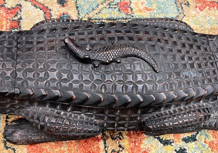 Wooden Crocodile with Offering Chamber - Image 4