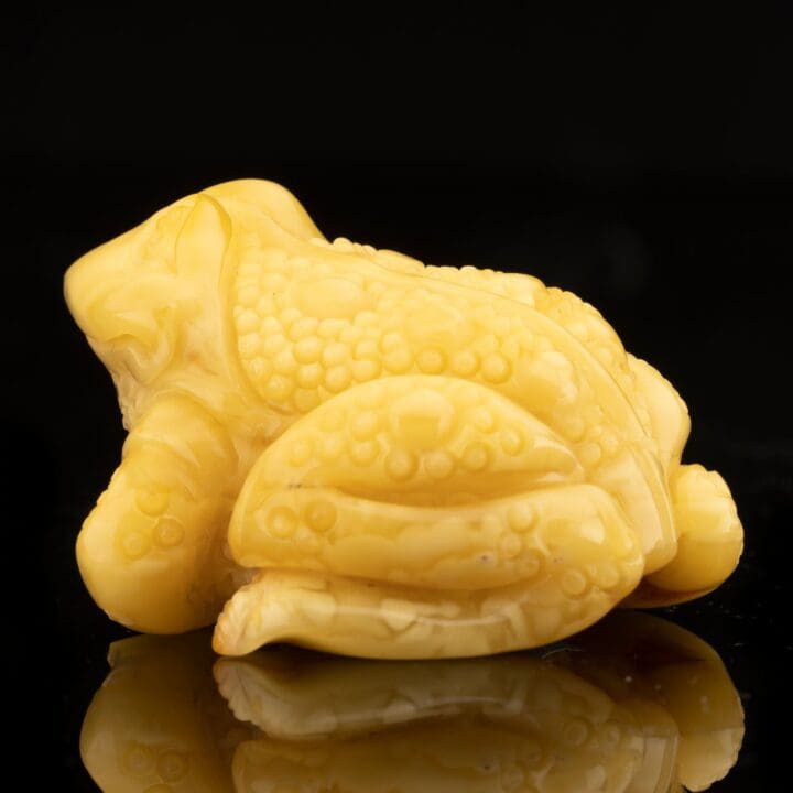 Carved Butterscotch Amber Frog - Image 4