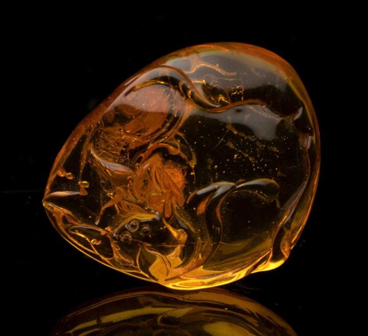 Carved Floral Amber Pendant // 8.60 Grams