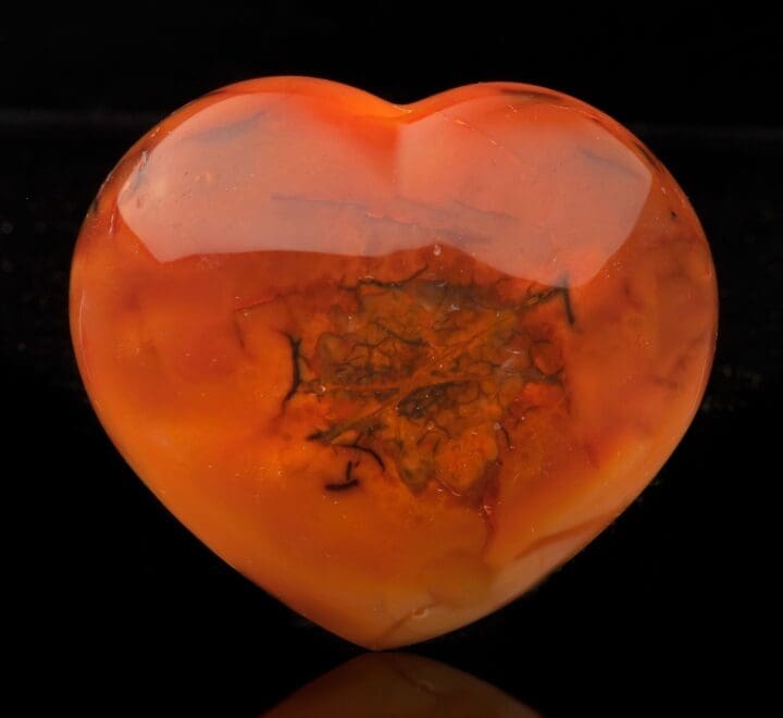 Carnelian Heart // 287 Grams
