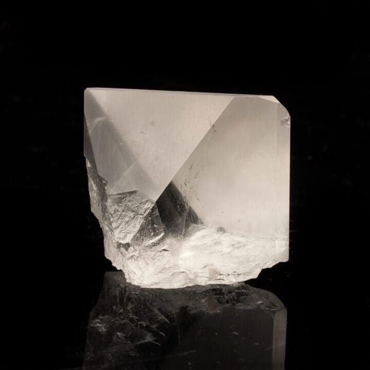 Topaz // 58.57 Grams - Image 2