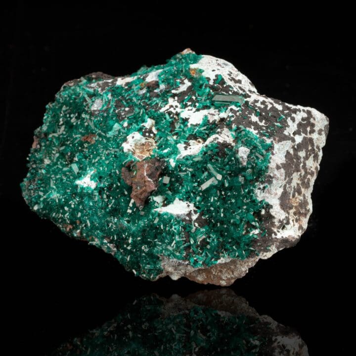 Dioptase // 89.31 Grams - Image 3
