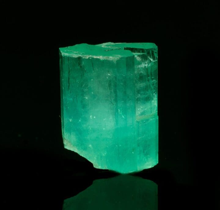 Emerald From Colombia // 14.25 Grams - Image 2