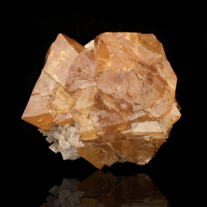 Scheelite // 276 Grams - Image 2