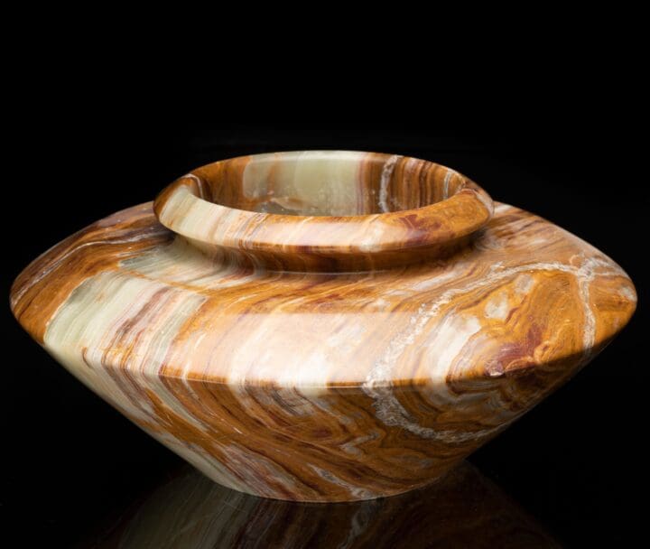 Banded Onyx Flowerpot // 15.5 Lb.