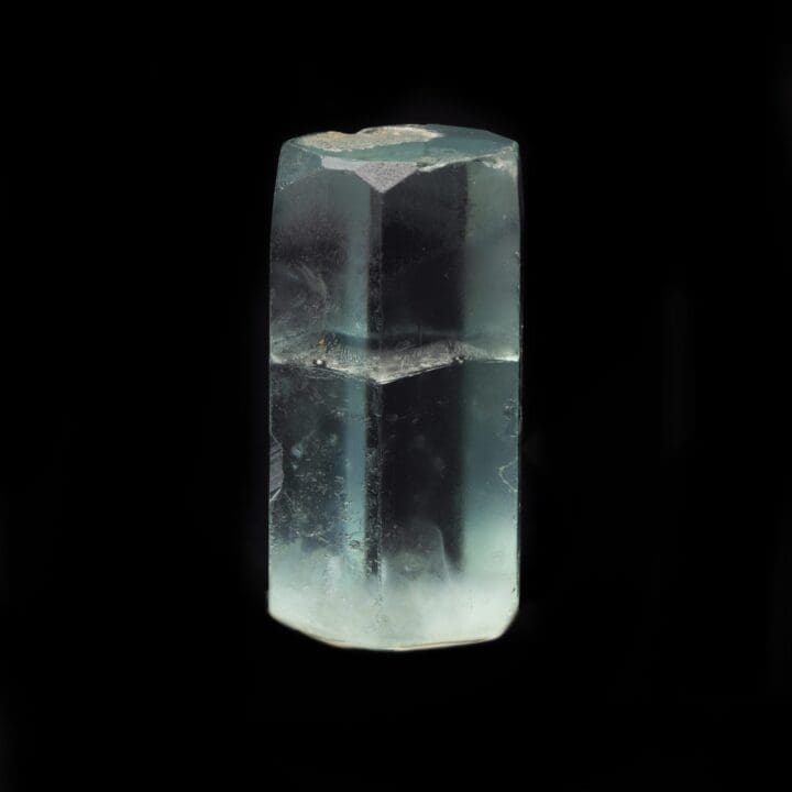 Shigar Valley Aquamarine on Lucite Base - Image 2