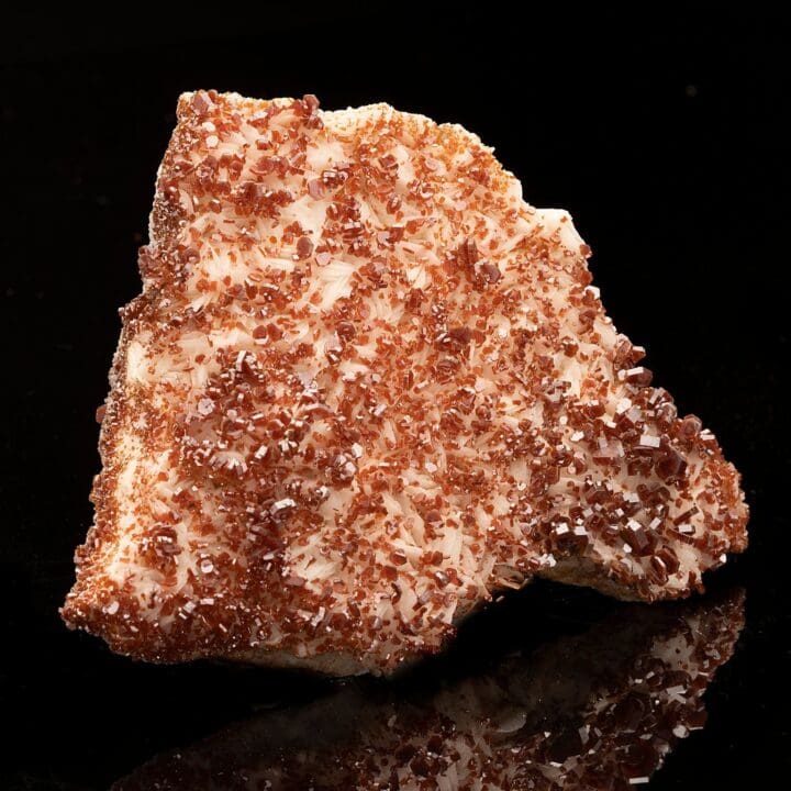 Vanadinite on Barite // Ver. 2