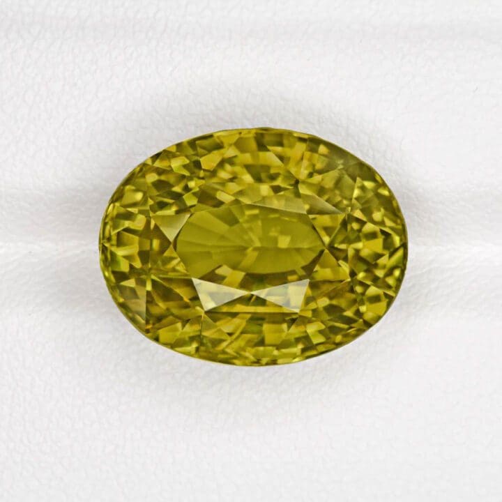 GIA Certified 21.85 Carat Natural Color Change Alexandrite - Image 2