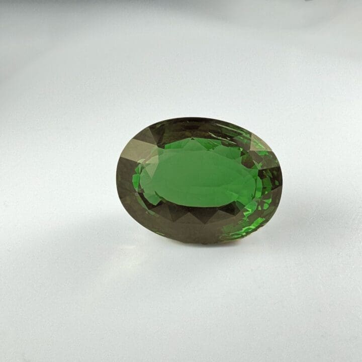 GIA Certified 9.85 Carat Natural Color Change Alexandrite - Image 4