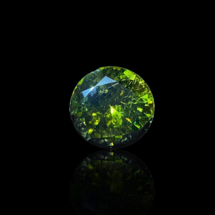 GIA Certified 12.57 Carat Brilliant Cut Demantoid Garnet - Image 2