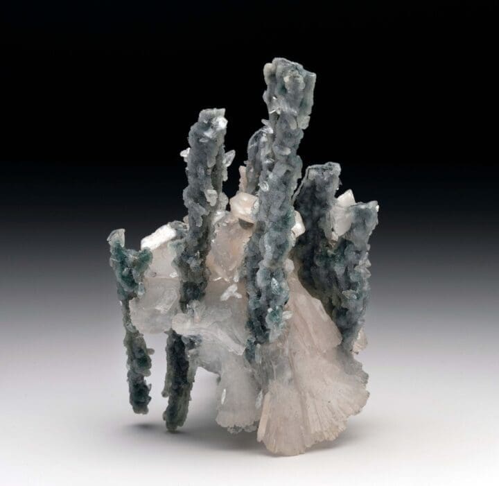 Heulandite with Chalcedony Stalactites - Image 2
