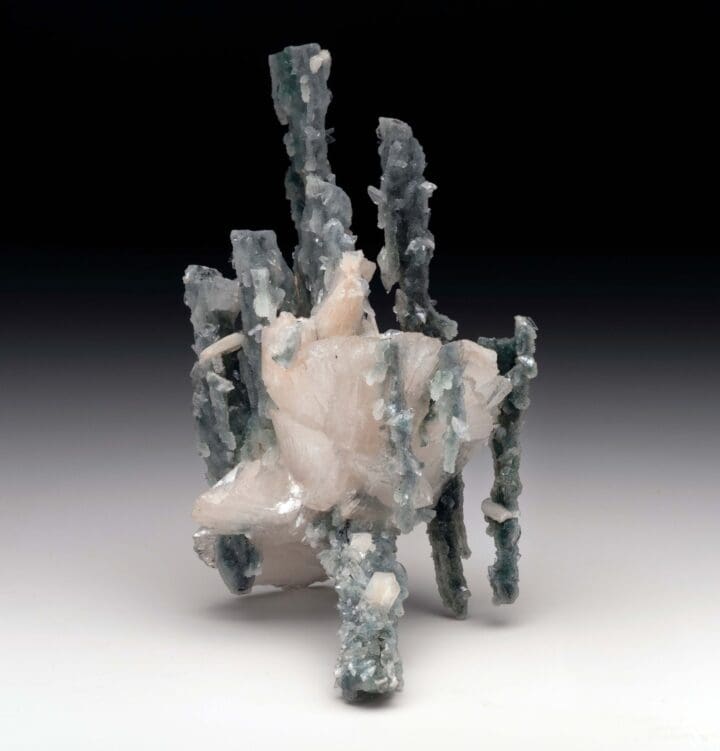 Heulandite with Chalcedony Stalactites - Image 3