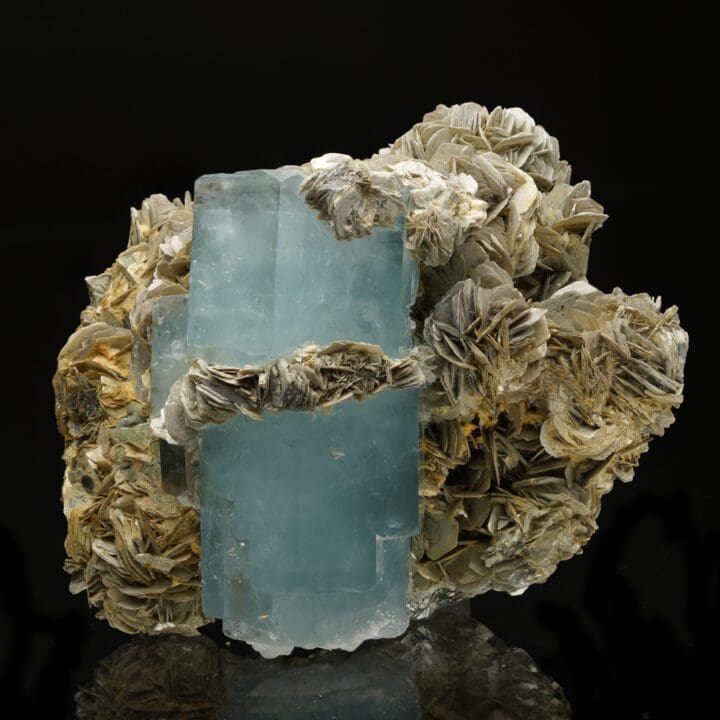 Aquamarine on Muscovite // 8.77 Lb - Image 7