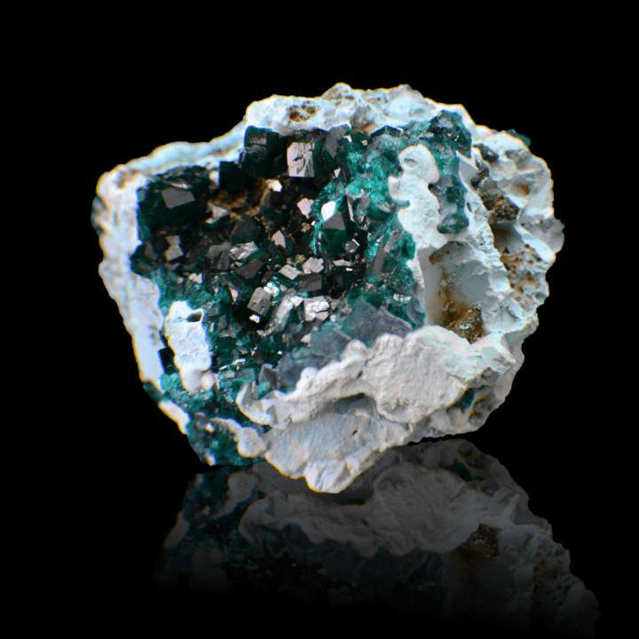 Dioptase on Plancheite // 222g
