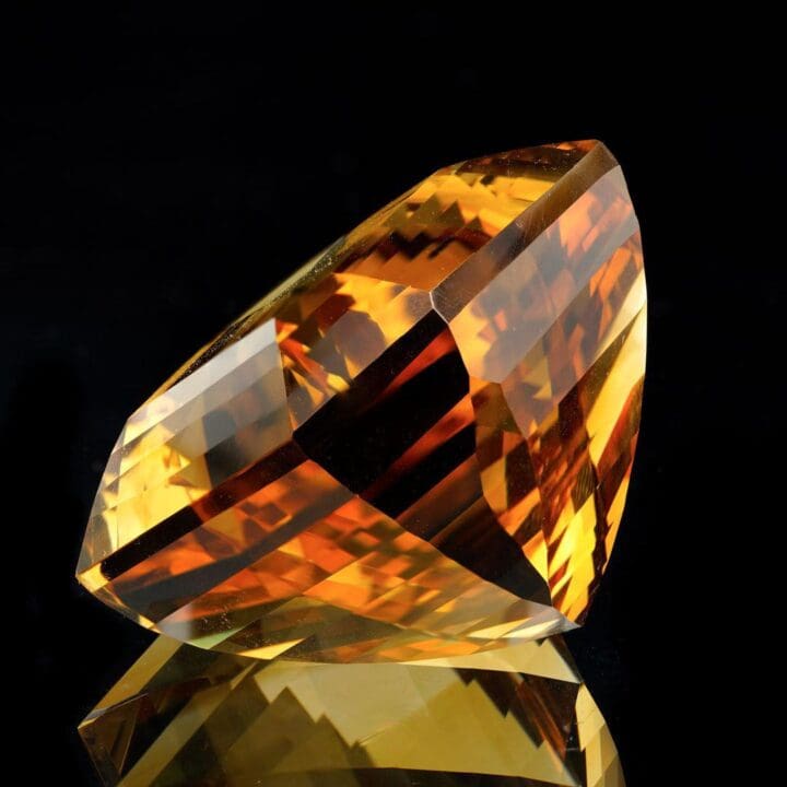 279.7 Carat Trapezoid Cut Citrine From Brazil - Image 4