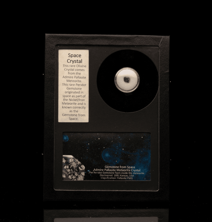 Space Crystal in Collector's Box - Image 6