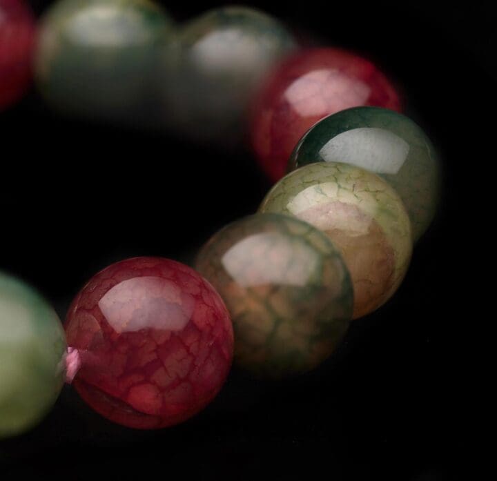 Dyed Crackle Agate Bracelet - Image 2