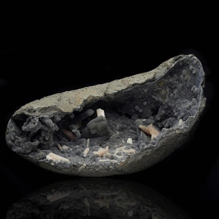 Chalcedony with Druzy Quartz and Stilbite - Image 3